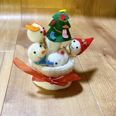 サンタクロースのぬいぐるみと飾りセットの画像