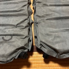 エアーマット　2個セット　連結可能　車中泊等にの画像