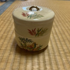 レトロ食器の画像