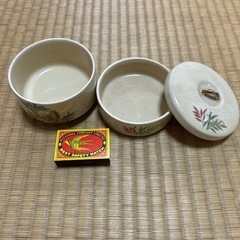 レトロ食器の画像