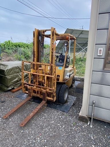 コマツ　フォークリフト　FG15D エンジン好調ですが要整備