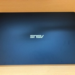 ASUSノートパソコンの画像