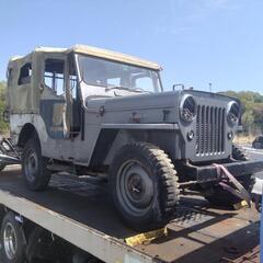 三菱ＪＥＥＰ　１９６１年式　左ハンドル車