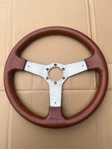 italvolanti社製ステアリング