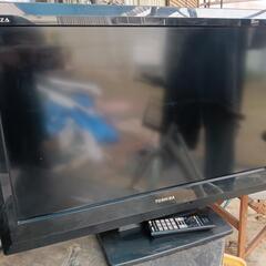 東芝REGZA32型テレビ　リモコン付き