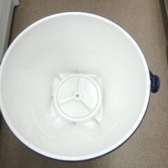 西岡店 小型洗濯機 バケウォッシャー TOM-12 0.6kg シービージャパン 2016年製 バケツ型の画像