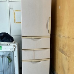 無料で差し上げます！大型冷蔵庫の画像