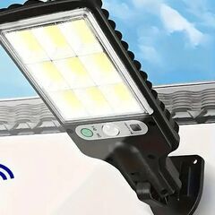 太陽光パネル充電　人感センサーLEDライト