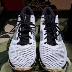 NIKE　バスケットボールスニーカーの画像