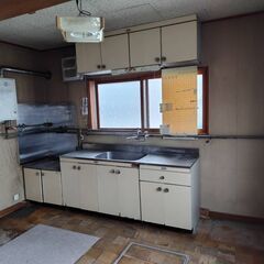 北海道北見市にある2階建てと平屋の2棟、セット売りします - 不動産売買（マンション/一戸建て）