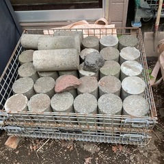 花壇、畑等に 全て持って行けはる方　差し上げます