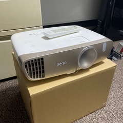使用時間少　100インチプロジェクター
