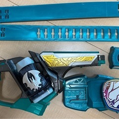 仮面ライダーリバイスのベルト　DXツーサイドライバー