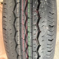 195/80R15 107/105 LT ブリヂストン  トヨタ ハイエース  スチールホイール付き の画像