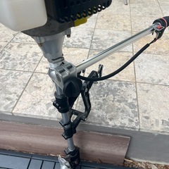 船外機 エンジン 4スト 2馬力 53cc クラス最強 免許不要 釣り ゴムボート フィッシング 船 の画像