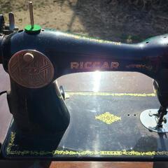 RICCAR 足踏みミシン レトロ アンティーク ハンドク…