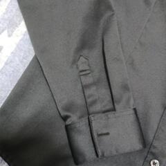 美品♦️黒のブラウス　１１号の画像