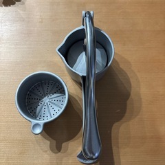 ハンドジューサー