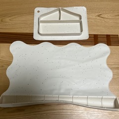 ベビー　エプロン　お皿　シリコンセット