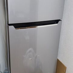 ドラム洗濯機、冷蔵庫、型物干し、食器水切り、ラック２つ