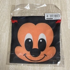 【新品・未使用】Disney ★ ミッキー　巾着　ポーチ　人気の画像
