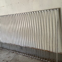 金属柵高さ135x240長さ