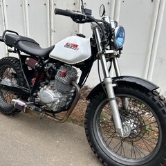【動画あり】FTR223 MC34 前後タイヤ新品　カスタムビー...