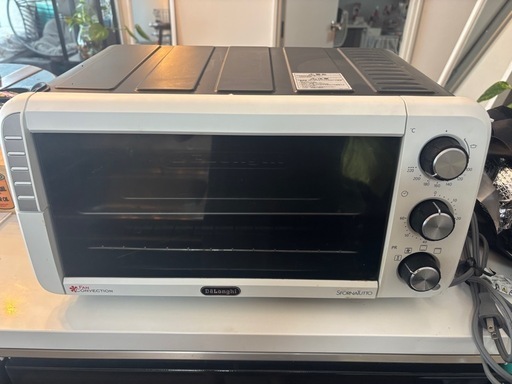 冬ギフト セ 超美品⭐︎DeLonghi ピザストーン付属付 多機能オーブン (デンロギ) 電子レンジ・オーブン