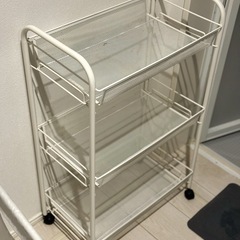IKEAワゴンとランドリーバッグ