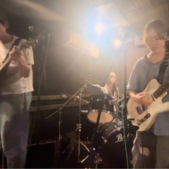 ベースとドラムの方募集