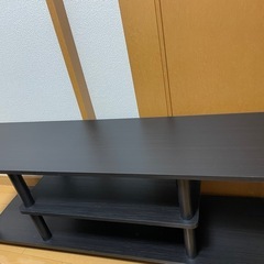 4K液晶テレビ、テレビボードスピーカーセットの画像