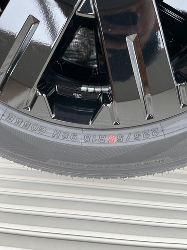 新車外し　三菱 デリカD5 シャモニー　ブラックアルミホイール&タイヤ 4本セット