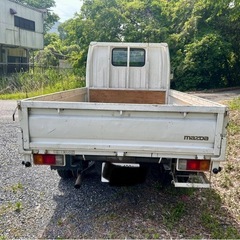 タイタンダッシュ5MT 1.35t ガソリン　マニュアル車　2WDの画像