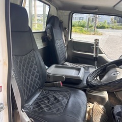 タイタンダッシュ5MT 1.35t ガソリン　マニュアル車　2WDの画像