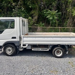 タイタンダッシュ5MT 1.35t ガソリン　マニュアル車　2WDの画像