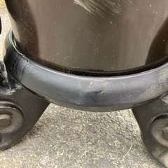 樹脂製の壺の画像