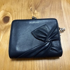 ジルスチュアート　二つ折り財布