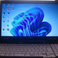富士通ノートパソコンWindows11  24H2  / Mic...