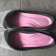 crocs　クロックス　バイピングパンプスの画像