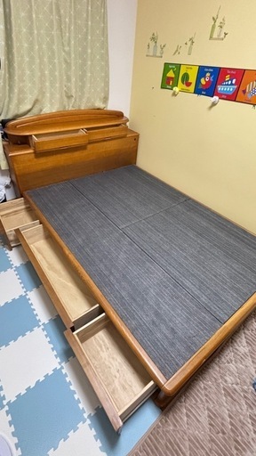 セミダブルベッド(収納付き)