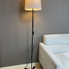フロアランプ