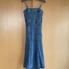 大人気！定価7590円美品