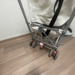 ベビーカー　マクラーレンのバギーストローラー　の画像