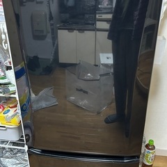 冷蔵庫146L　三菱 2013年製造　　MR-P15W-B型