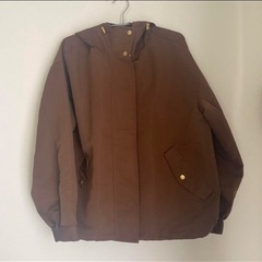 gu マウンテンパーカー