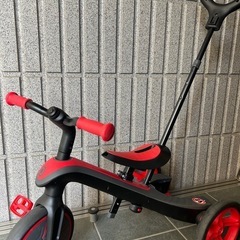 GLOBBER エクスプローラー トライク 3in1 三輪車 赤