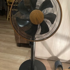 【ジャンク品】扇風機(電源は付くがファンが回らない)