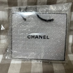 CHANEL ホワイト紙袋 ショッパーの画像