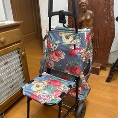 ショッピングカート　椅子付き