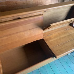 木製ベンチの画像